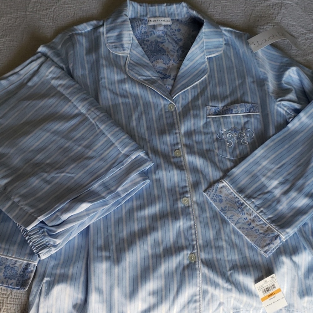 NWT Miss Elaine matching blue stripe pajama set